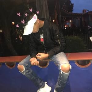 Meet your Posher, Zeke